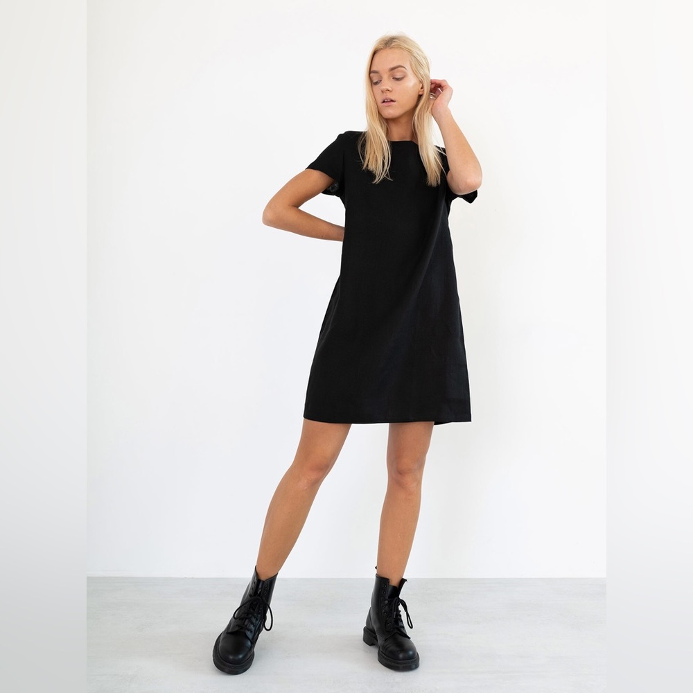 Love And Confuse Beatrice 100% Linen Dress | Black Minimal Shift Dress